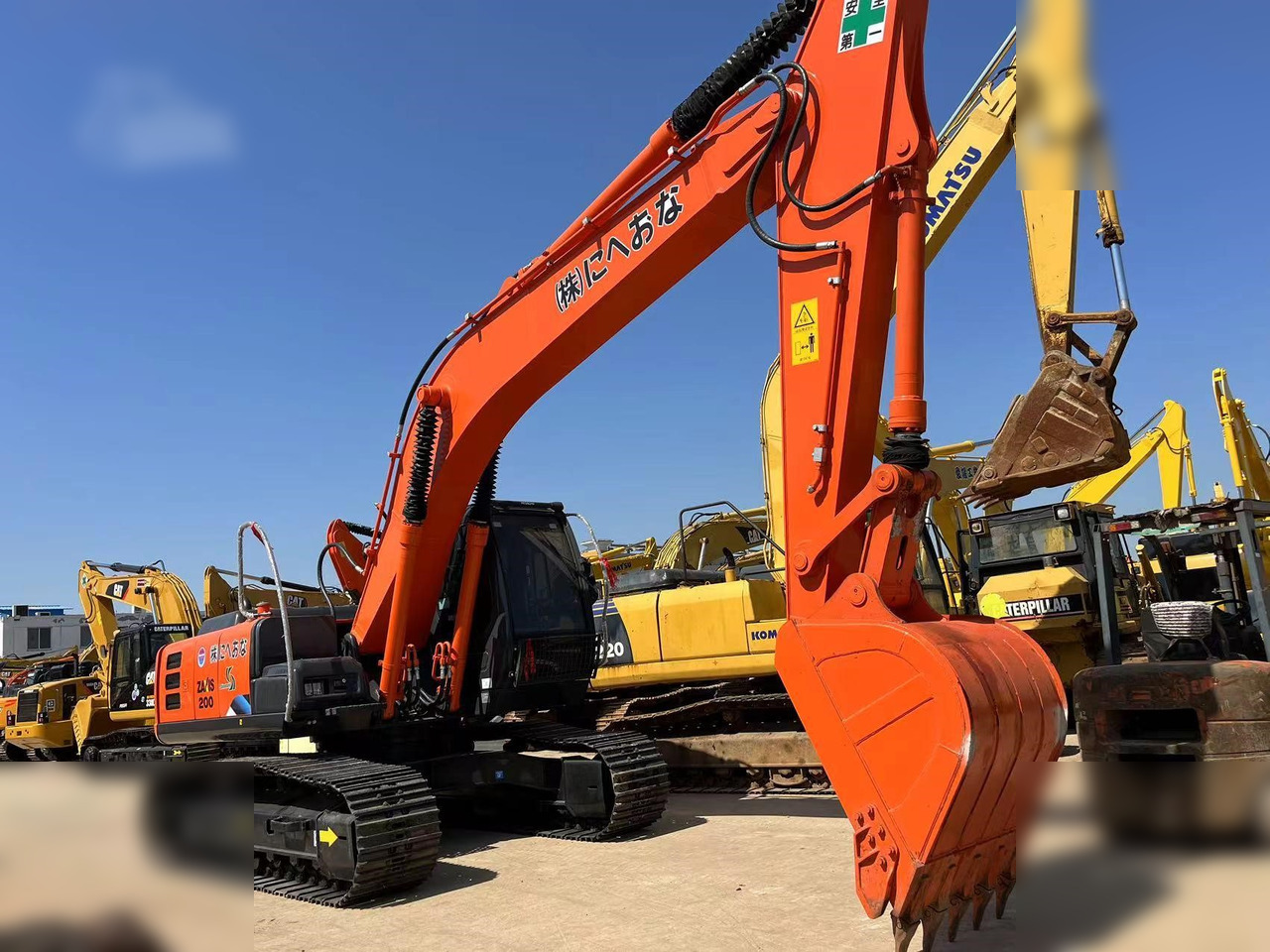 HITACHI ZX200-3G - Rupsgraafmachine: afbeelding 1 HITACHI ZX200-3G - Rupsgraafmachine: afbeelding 1