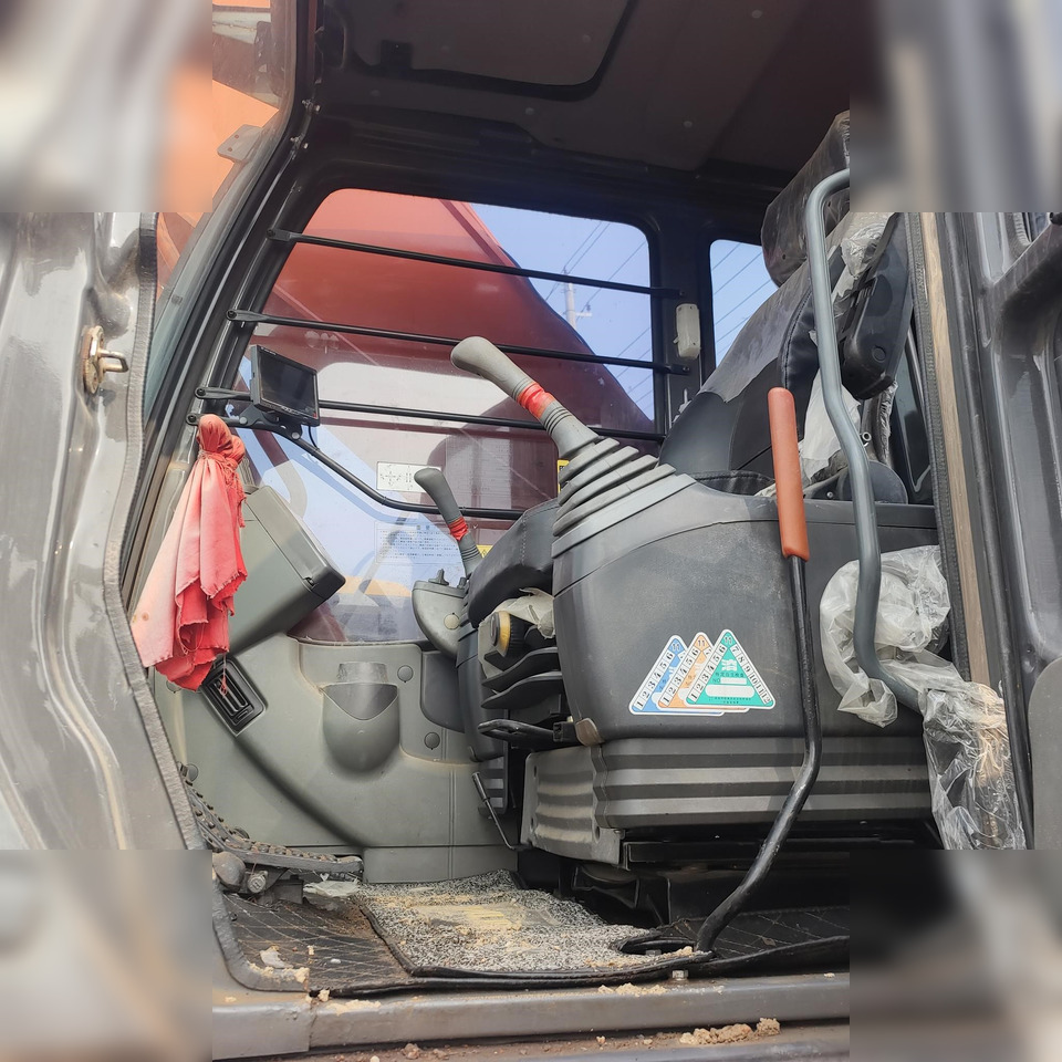 HITACHI ZX350 - Rupsgraafmachine: afbeelding 5 HITACHI ZX350 - Rupsgraafmachine: afbeelding 5