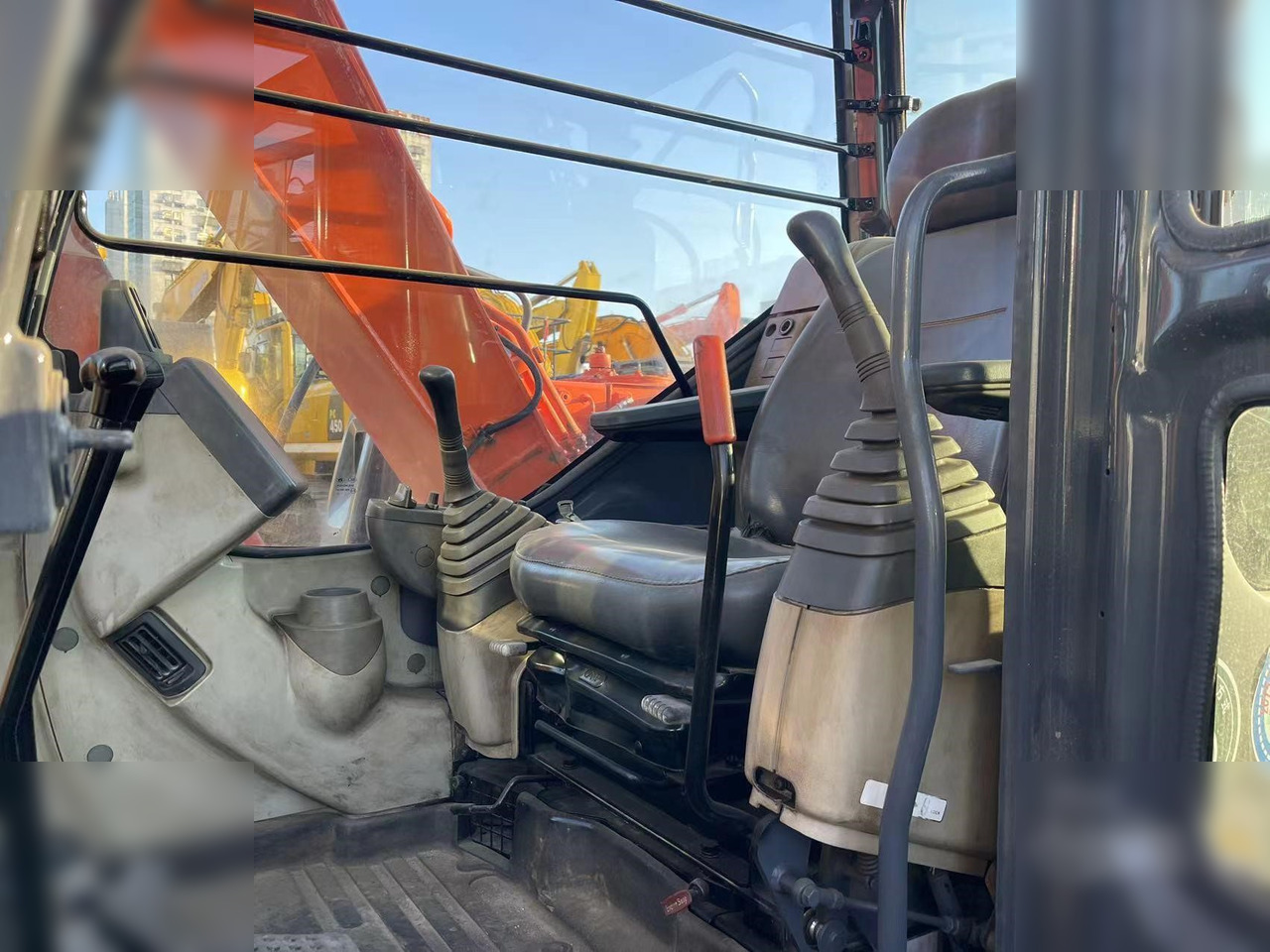 HITACHI ZX70 - Rupsgraafmachine: afbeelding 4 HITACHI ZX70 - Rupsgraafmachine: afbeelding 4