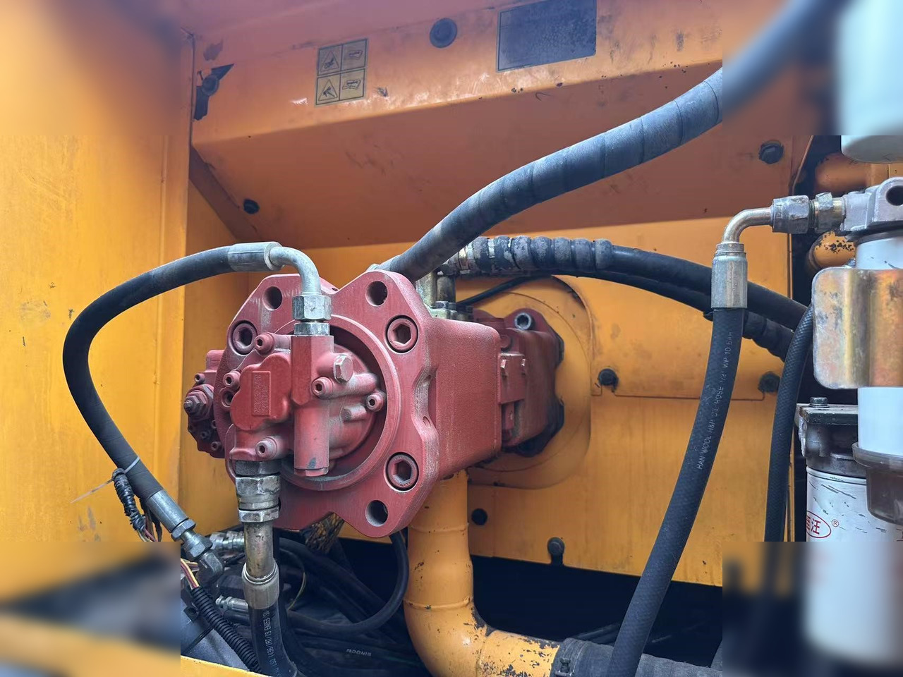 HYUNDAI ROBEX 210 LC-7 - Rupsgraafmachine: afbeelding 4 HYUNDAI ROBEX 210 LC-7 - Rupsgraafmachine: afbeelding 4