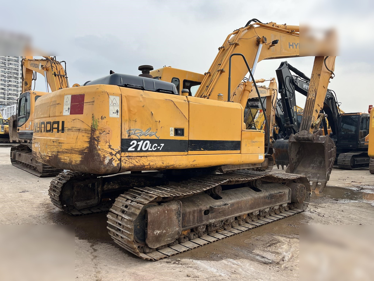 HYUNDAI ROBEX 210 LC-7 - Rupsgraafmachine: afbeelding 1 HYUNDAI ROBEX 210 LC-7 - Rupsgraafmachine: afbeelding 1