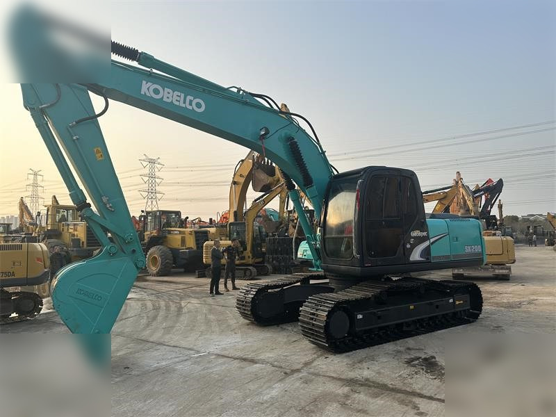 KOBELCO SK200-6E - Rupsgraafmachine: afbeelding 2 KOBELCO SK200-6E - Rupsgraafmachine: afbeelding 2