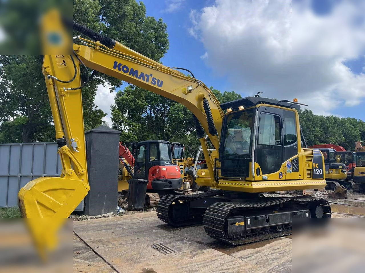 KOMATSU PC120-8 - Rupsgraafmachine: afbeelding 4 KOMATSU PC120-8 - Rupsgraafmachine: afbeelding 4