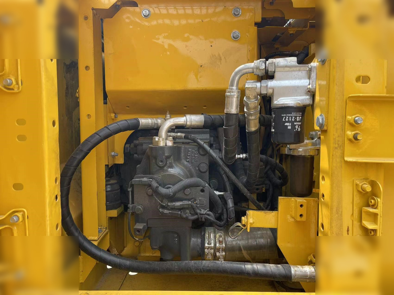 KOMATSU PC130-7 - Rupsgraafmachine: afbeelding 2 KOMATSU PC130-7 - Rupsgraafmachine: afbeelding 2