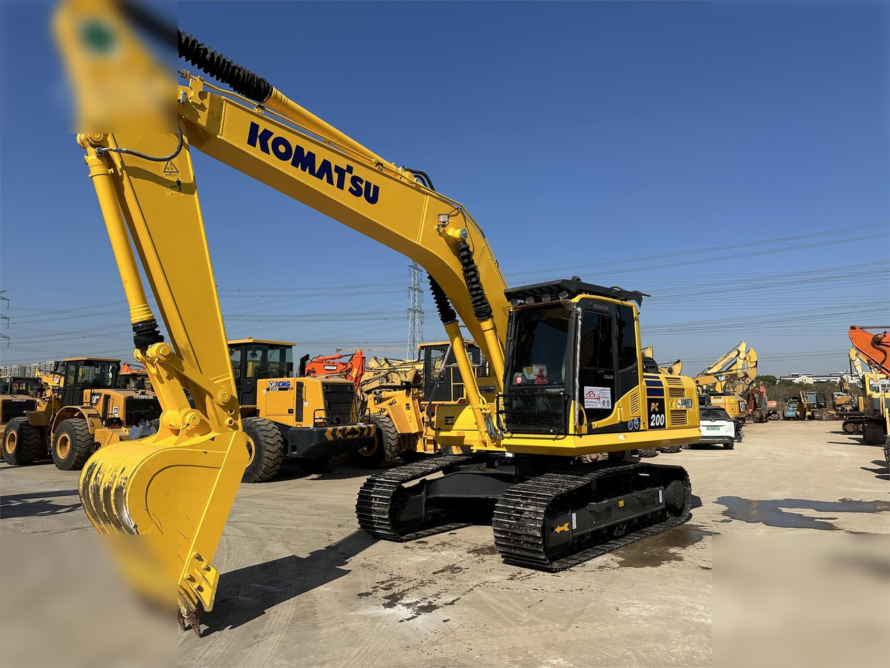KOMATSU PC200-8 - Rupsgraafmachine: afbeelding 2 KOMATSU PC200-8 - Rupsgraafmachine: afbeelding 2