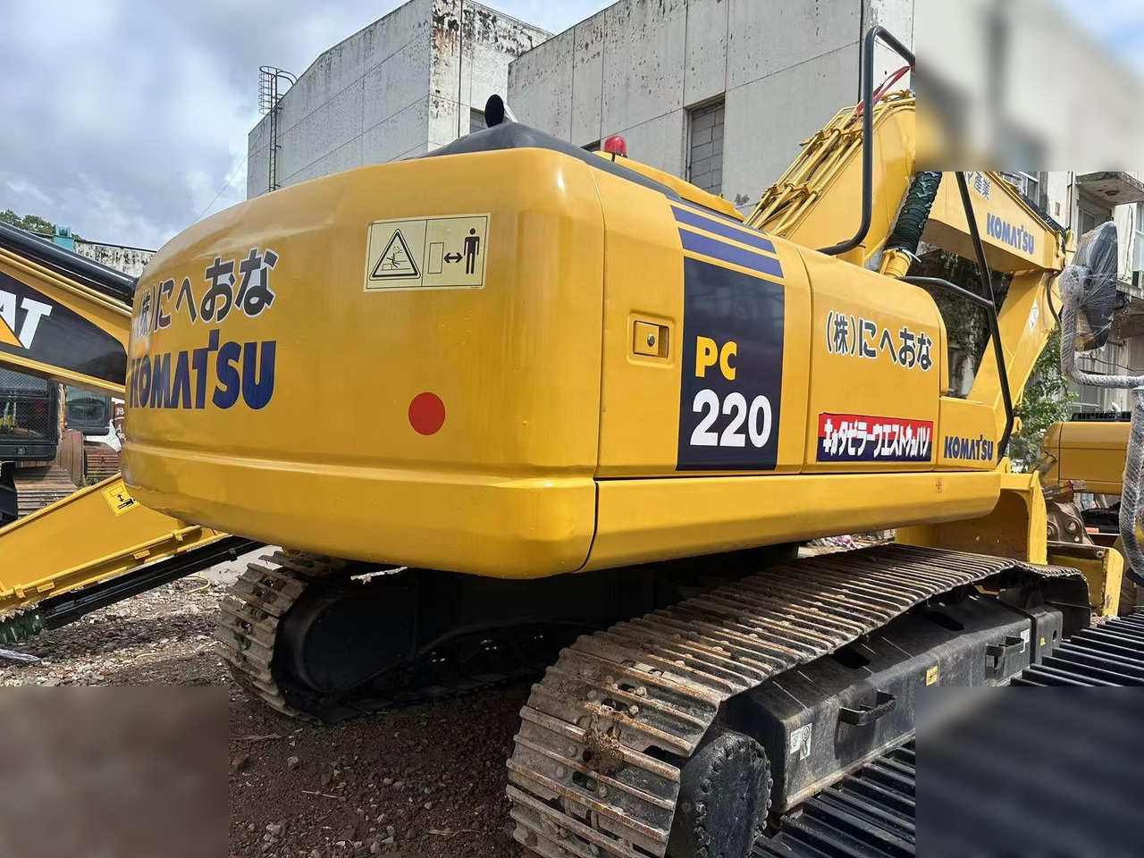 KOMATSU PC220-7 - Rupsgraafmachine: afbeelding 1 KOMATSU PC220-7 - Rupsgraafmachine: afbeelding 1