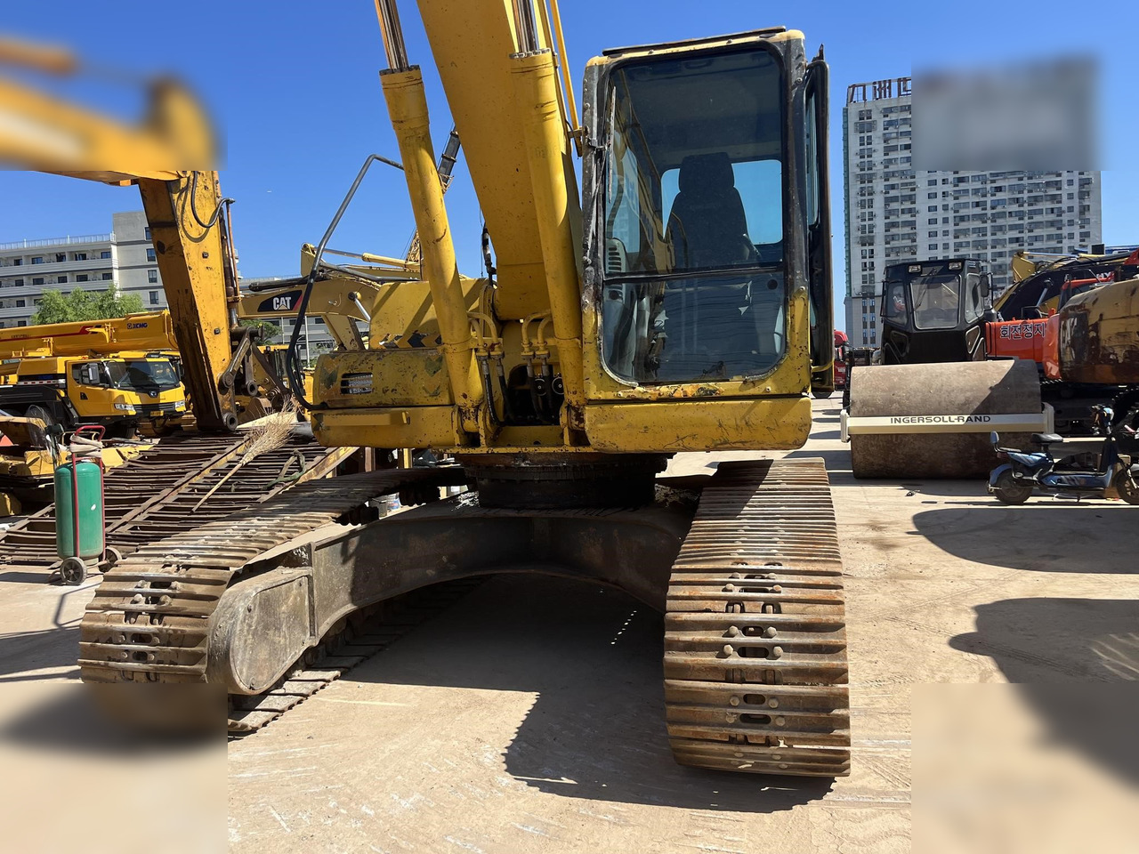 KOMATSU PC220-7 - Rupsgraafmachine: afbeelding 5 KOMATSU PC220-7 - Rupsgraafmachine: afbeelding 5