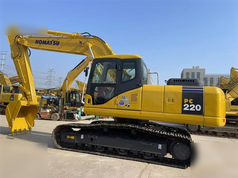 KOMATSU PC220-7 - Rupsgraafmachine: afbeelding 1 KOMATSU PC220-7 - Rupsgraafmachine: afbeelding 1