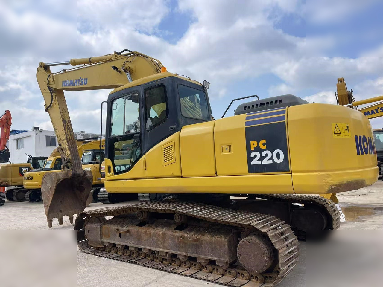 KOMATSU PC220-7 - Rupsgraafmachine: afbeelding 2 KOMATSU PC220-7 - Rupsgraafmachine: afbeelding 2