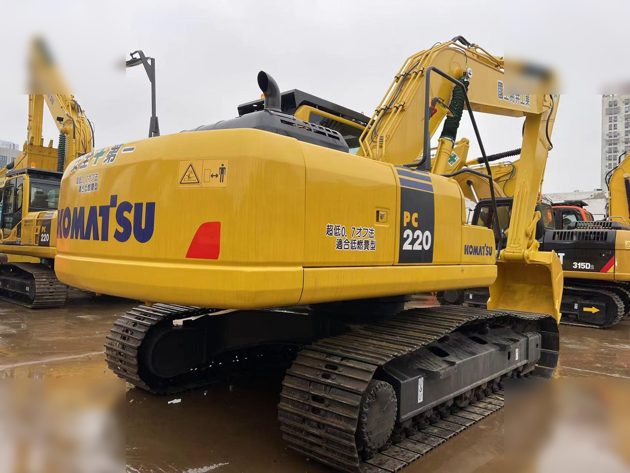KOMATSU PC220-8 - Rupsgraafmachine: afbeelding 3 KOMATSU PC220-8 - Rupsgraafmachine: afbeelding 3