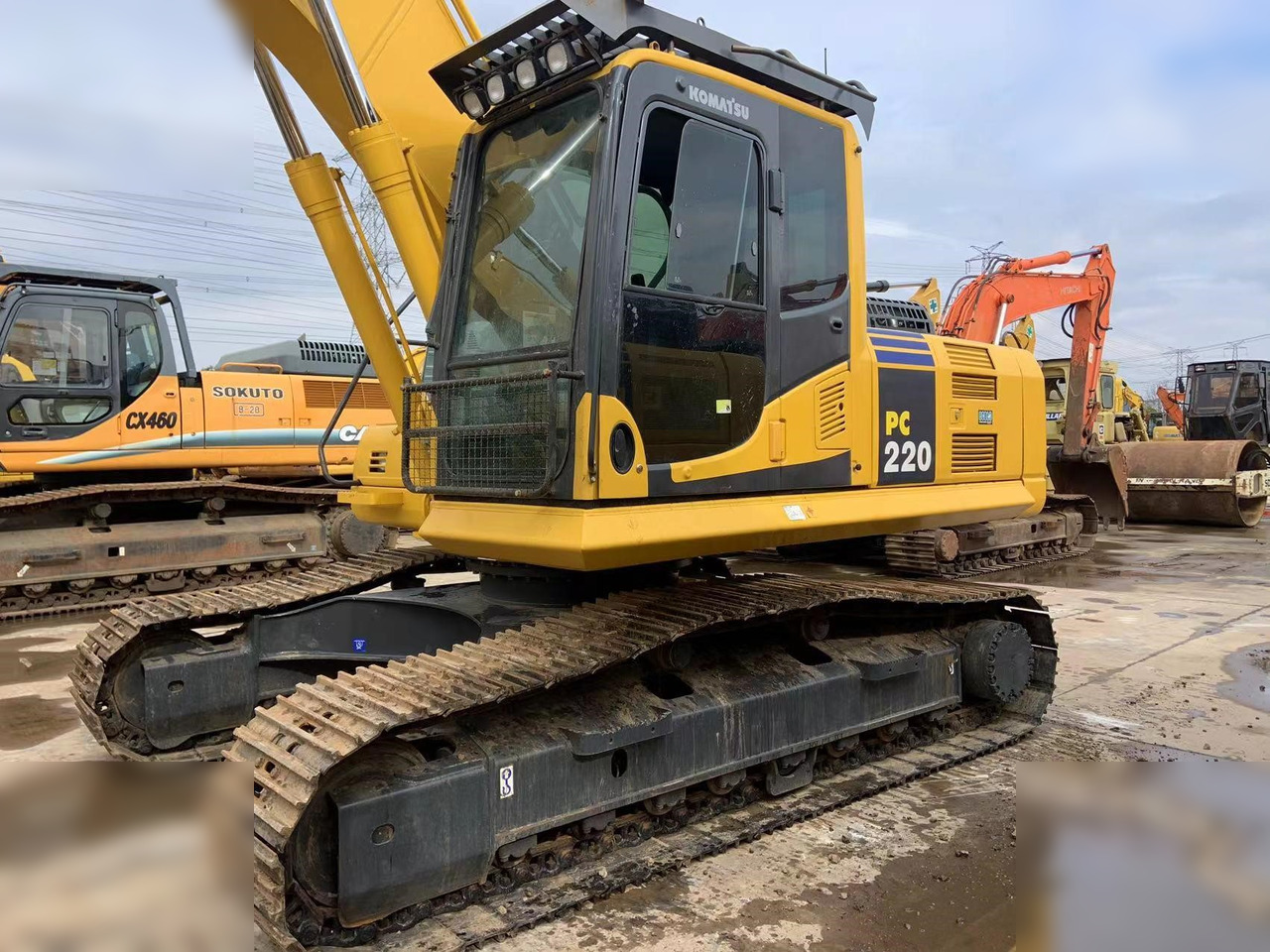 KOMATSU PC220-8 - Rupsgraafmachine: afbeelding 3 KOMATSU PC220-8 - Rupsgraafmachine: afbeelding 3