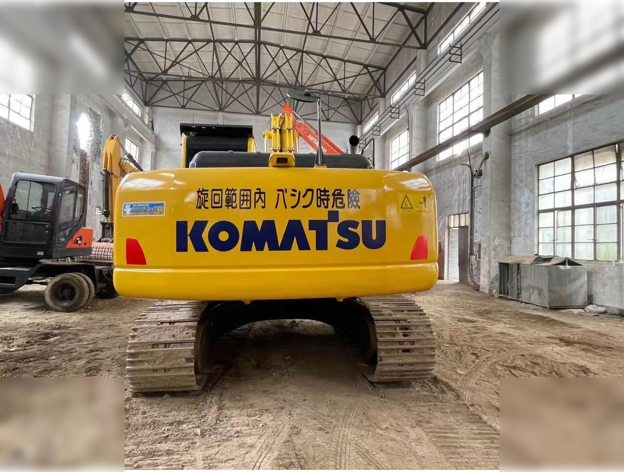 KOMATSU PC220-8N1 - Rupsgraafmachine: afbeelding 5 KOMATSU PC220-8N1 - Rupsgraafmachine: afbeelding 5