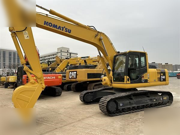 KOMATSU PC240 LC-8 - Rupsgraafmachine: afbeelding 2 KOMATSU PC240 LC-8 - Rupsgraafmachine: afbeelding 2