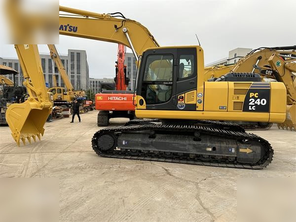 KOMATSU PC240 LC-8 - Rupsgraafmachine: afbeelding 1 KOMATSU PC240 LC-8 - Rupsgraafmachine: afbeelding 1
