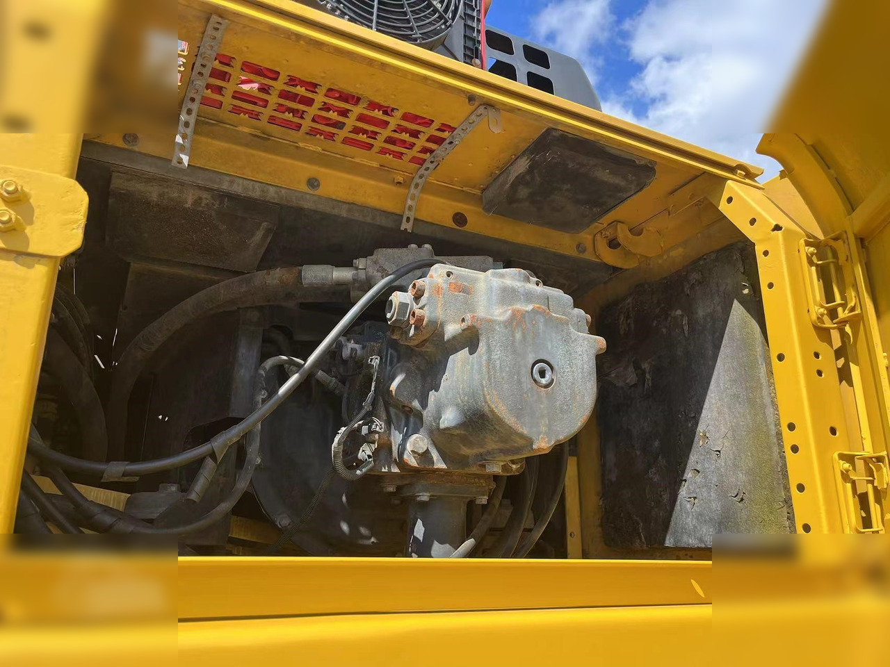 KOMATSU PC400-8R - Rupsgraafmachine: afbeelding 5 KOMATSU PC400-8R - Rupsgraafmachine: afbeelding 5