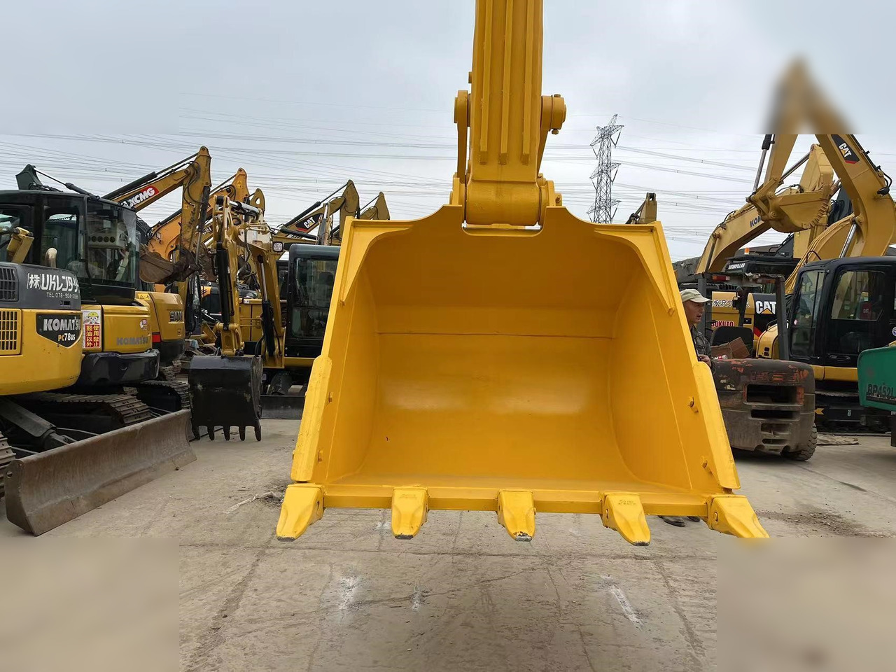 KOMATSU PC450 - Rupsgraafmachine: afbeelding 5 KOMATSU PC450 - Rupsgraafmachine: afbeelding 5