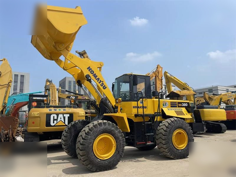 KOMATSU WA380-3 - Wiellader: afbeelding 2 KOMATSU WA380-3 - Wiellader: afbeelding 2