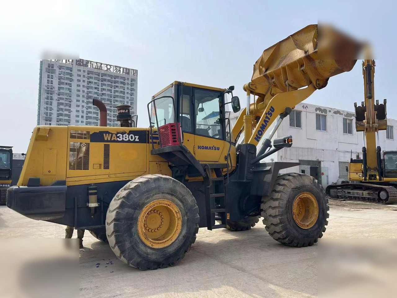 KOMATSU WA380Z-6 - Wiellader: afbeelding 1 KOMATSU WA380Z-6 - Wiellader: afbeelding 1