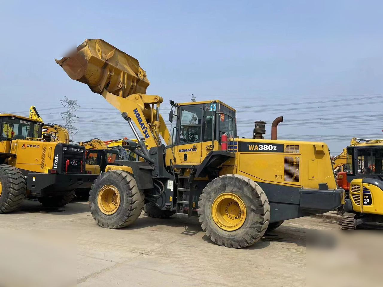 KOMATSU WA380Z-6 - Wiellader: afbeelding 3 KOMATSU WA380Z-6 - Wiellader: afbeelding 3
