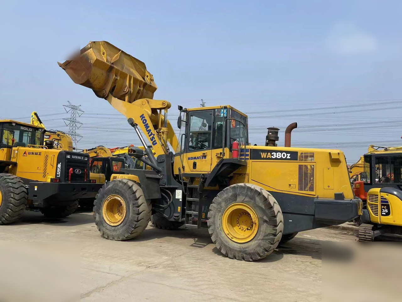 KOMATSU WA380Z-6 - Wiellader: afbeelding 2 KOMATSU WA380Z-6 - Wiellader: afbeelding 2