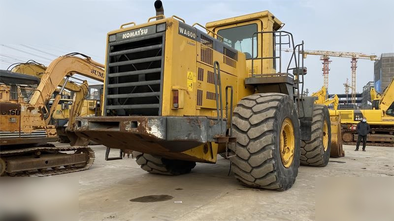 KOMATSU WA600-3 - Wiellader: afbeelding 2 KOMATSU WA600-3 - Wiellader: afbeelding 2