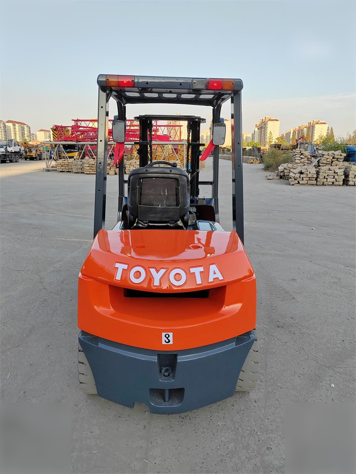 TOYOTA 7FDN30 - Elektrische heftruck: afbeelding 2 TOYOTA 7FDN30 - Elektrische heftruck: afbeelding 2