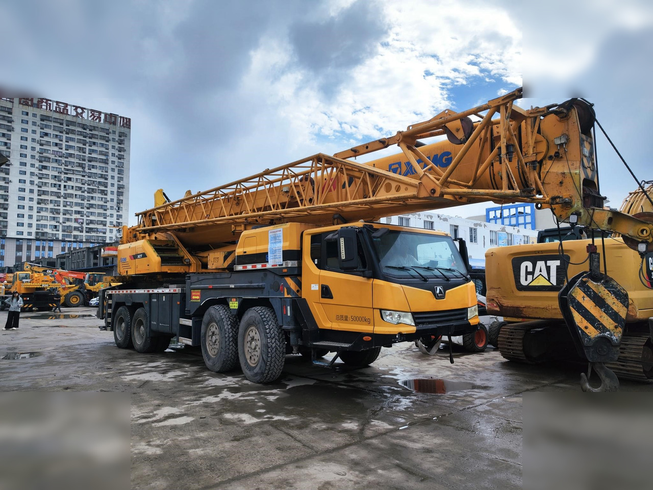 XCMG QY80XCT - Alle terrein kraan: afbeelding 1 XCMG QY80XCT - Alle terrein kraan: afbeelding 1