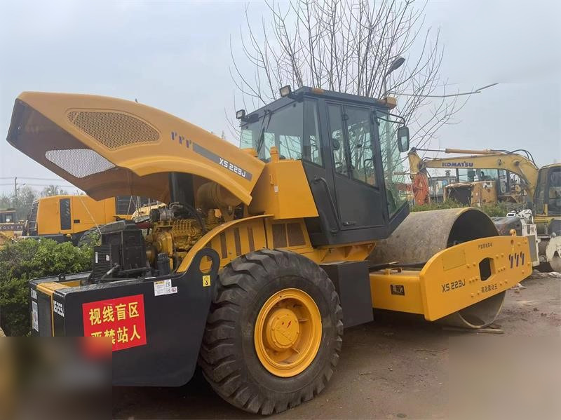 XCMG XS223J - Schapenpootwals/ Grondverdichter: afbeelding 3 XCMG XS223J - Schapenpootwals/ Grondverdichter: afbeelding 3