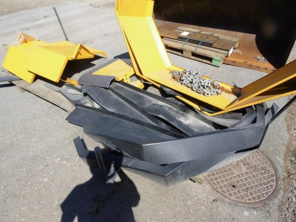 Volvo L 150 C  - Fender voor Lader: afbeelding 3 Volvo L 150 C  - Fender voor Lader: afbeelding 3