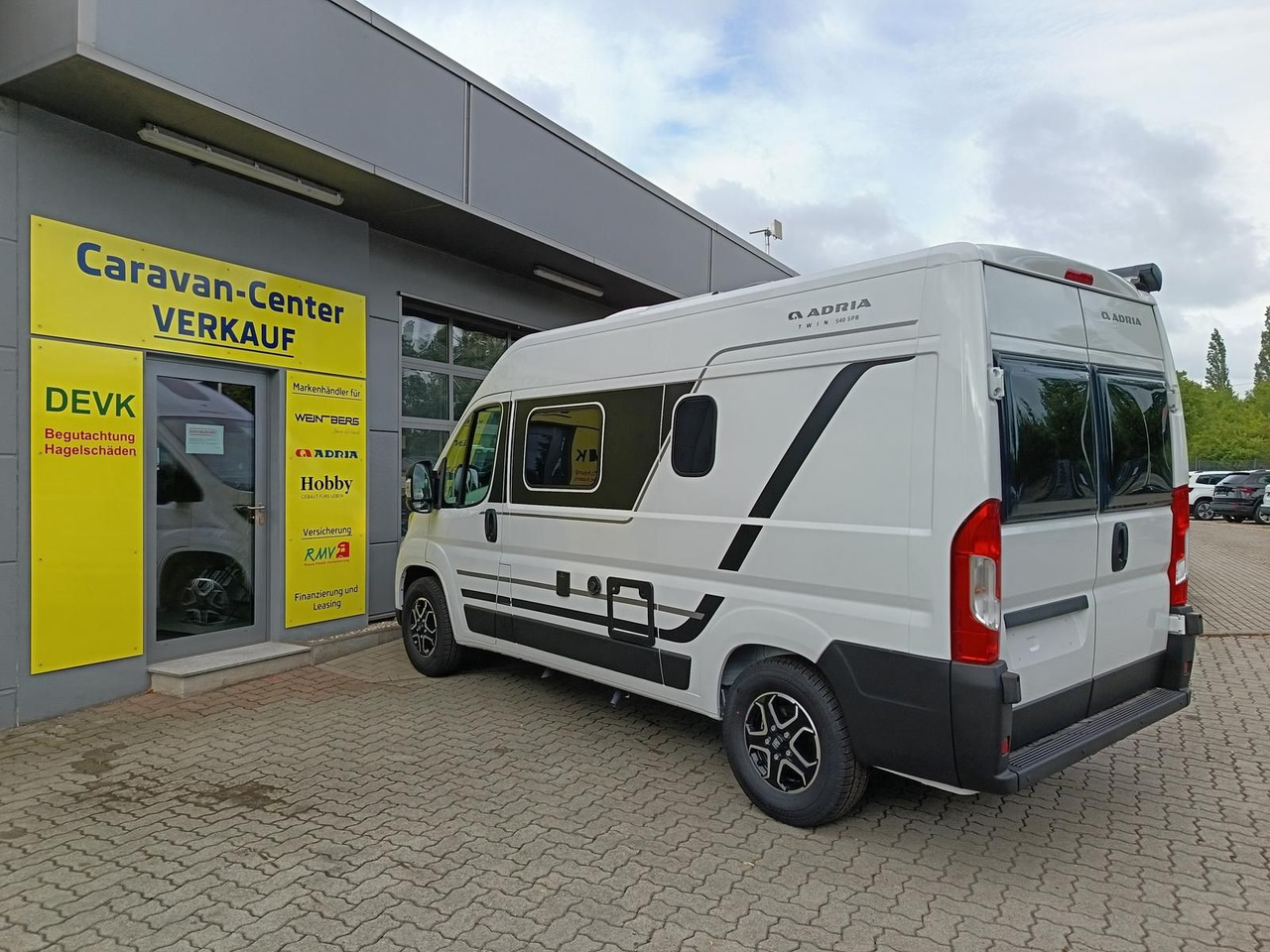 Adria Twin ALL-IN 540 SP*AUTOMATIK*SAFETY*STYLE*SOFORT - Buscamper: afbeelding 5 Adria Twin ALL-IN 540 SP*AUTOMATIK*SAFETY*STYLE*SOFORT - Buscamper: afbeelding 5