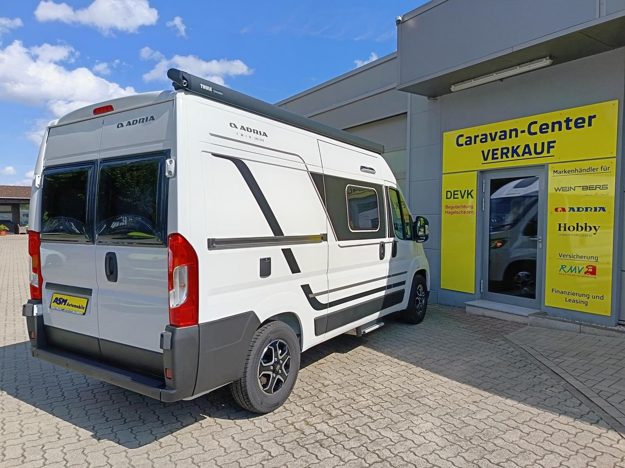 Adria Twin ALL-IN 540 SP*AUTOMATIK*SAFETY*STYLE*SOFORT - Buscamper: afbeelding 4 Adria Twin ALL-IN 540 SP*AUTOMATIK*SAFETY*STYLE*SOFORT - Buscamper: afbeelding 4