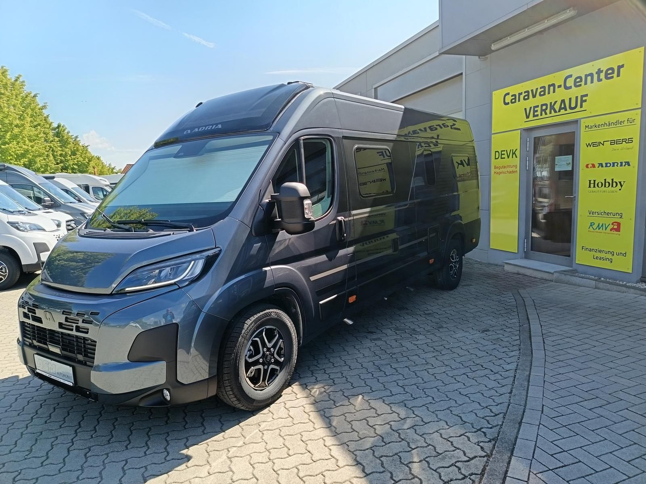 Adria Twin Edition 640 SGX Maxi 132kW*138L KÜHLSCHRANK - Buscamper: afbeelding 4 Adria Twin Edition 640 SGX Maxi 132kW*138L KÜHLSCHRANK - Buscamper: afbeelding 4