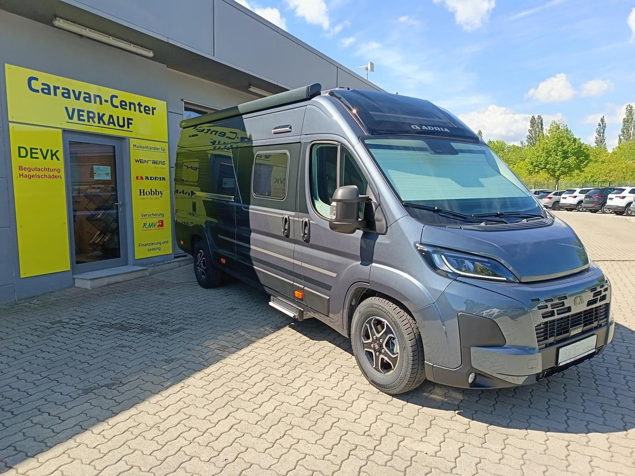 Adria Twin Edition 640 SGX Maxi 132kW*LED*HUBBETT* - Buscamper: afbeelding 2 Adria Twin Edition 640 SGX Maxi 132kW*LED*HUBBETT* - Buscamper: afbeelding 2