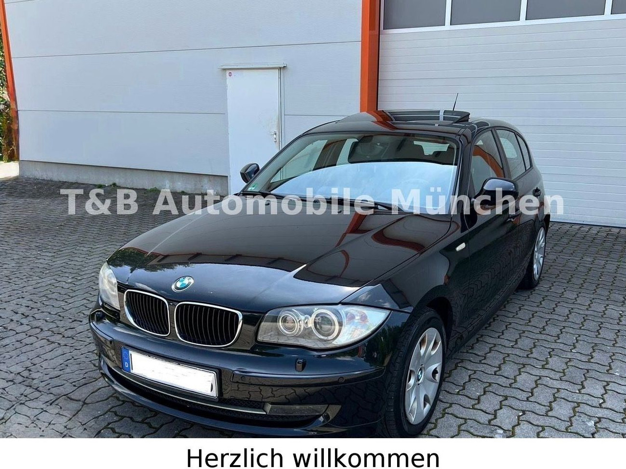 BMW 118d*Advantage-Paket*Klima*Navi*Xenon*PDC*1.Hand - Sedan: afbeelding 1 BMW 118d*Advantage-Paket*Klima*Navi*Xenon*PDC*1.Hand - Sedan: afbeelding 1