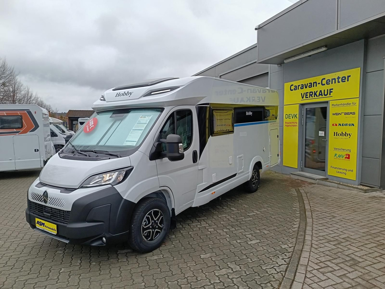 Hobby Ontour C680 GE*AUTOMATIK*LITHIUM*MARKISE*SOFORT* - Half integraal camper: afbeelding 4 Hobby Ontour C680 GE*AUTOMATIK*LITHIUM*MARKISE*SOFORT* - Half integraal camper: afbeelding 4