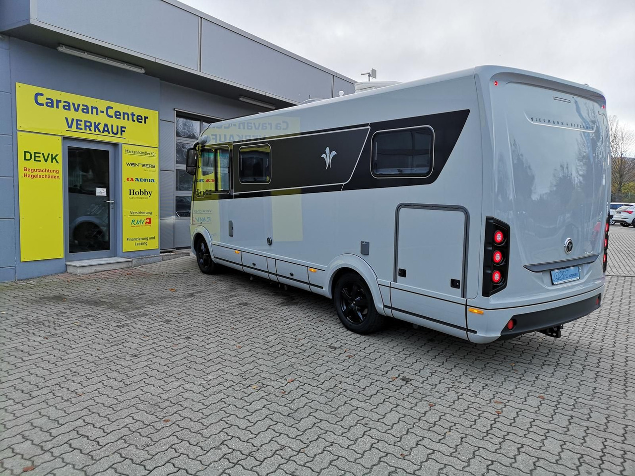 Niesmann + Bischoff iSmove 6.9 E 132 kW+AHK+SOLAR+ALDE+KLIMA+NAVI - Integraal camper: afbeelding 5 Niesmann + Bischoff iSmove 6.9 E 132 kW+AHK+SOLAR+ALDE+KLIMA+NAVI - Integraal camper: afbeelding 5