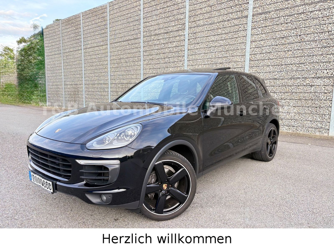 Porsche Cayenne Diesel*Panorama*BOSE*Kamera*PDLS*21Zoll* - SUV: afbeelding 1 Porsche Cayenne Diesel*Panorama*BOSE*Kamera*PDLS*21Zoll* - SUV: afbeelding 1