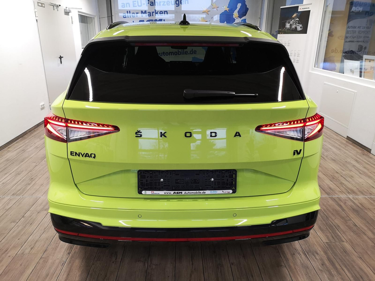 Skoda Enyaq iV RS 220 kW*PSD*AHK*virt.Pedal*360°Kamera - SUV: afbeelding 5 Skoda Enyaq iV RS 220 kW*PSD*AHK*virt.Pedal*360°Kamera - SUV: afbeelding 5