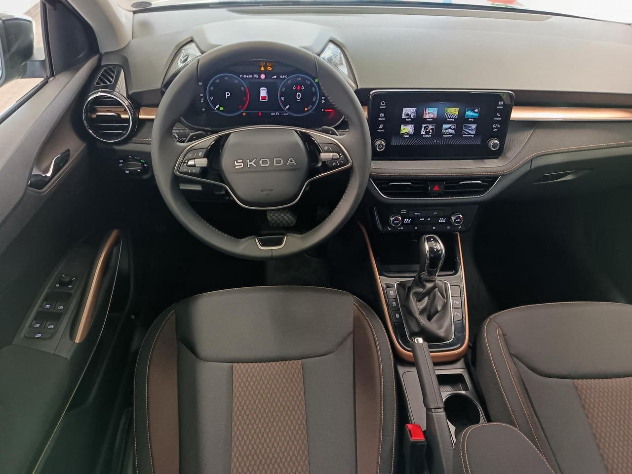 Sedan Skoda Fabia 130 Jahre 1,0TSI DSG*AHK-VORBER.*LED*R-KAM: afbeelding 7 Sedan Skoda Fabia 130 Jahre 1,0TSI DSG*AHK-VORBER.*LED*R-KAM: afbeelding 7