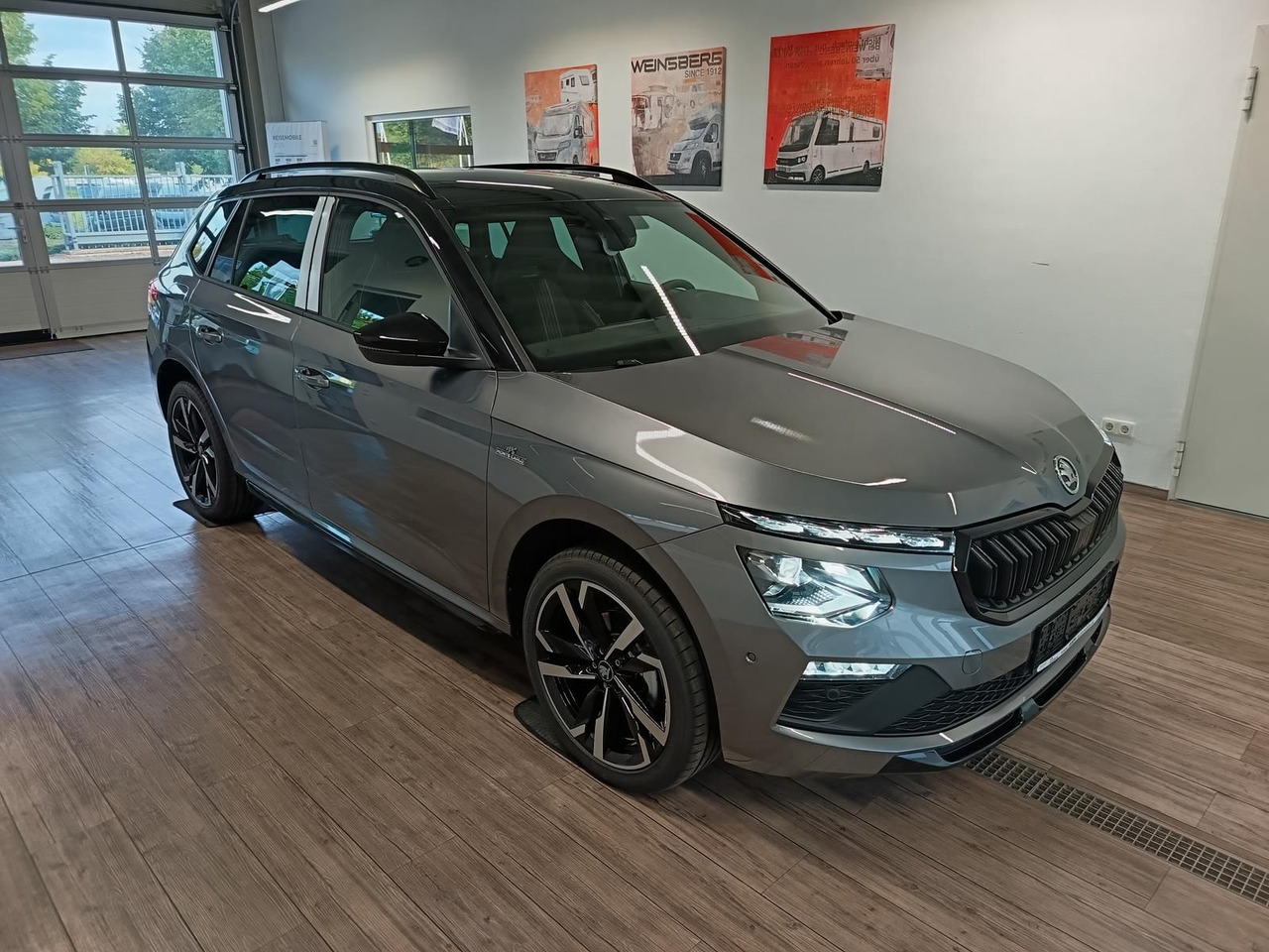 Skoda Kamiq Monte Carlo 1,5 TSI DSG*AHK*PANO*LED*ACC* - SUV: afbeelding 3 Skoda Kamiq Monte Carlo 1,5 TSI DSG*AHK*PANO*LED*ACC* - SUV: afbeelding 3