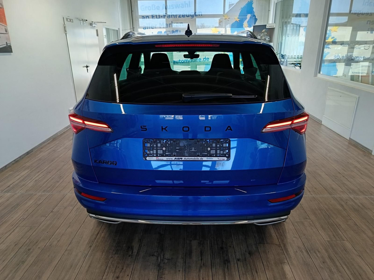 Skoda Karoq Sportline 1,5TSI DSG*AHK*360°*5J.GARANTIE* - SUV: afbeelding 5 Skoda Karoq Sportline 1,5TSI DSG*AHK*360°*5J.GARANTIE* - SUV: afbeelding 5