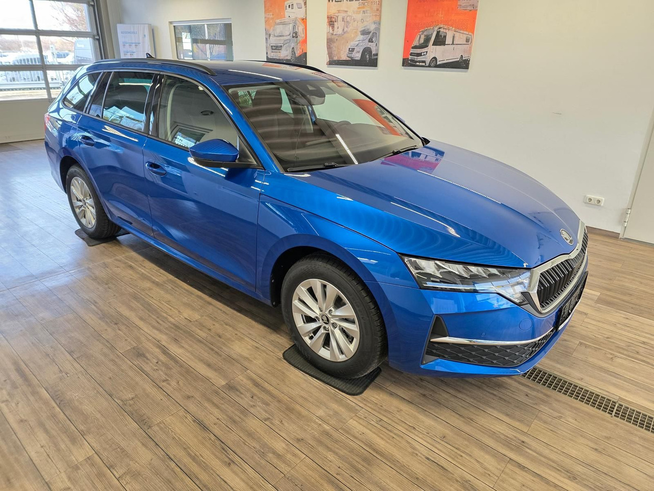 Skoda Octavia Combi Selection DSG*AHK*WINTERPAKET*LED* - Stationwagen: afbeelding 3 Skoda Octavia Combi Selection DSG*AHK*WINTERPAKET*LED* - Stationwagen: afbeelding 3