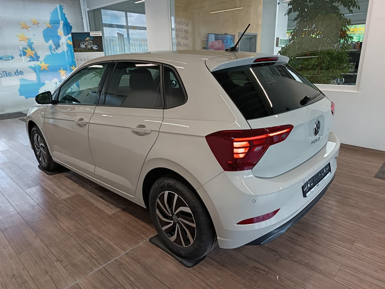 Volkswagen Polo Life 1.0 TSI 70kW DSG*LED*ACC*R-KAM*DAB*PDC - Personenwagen: afbeelding 4 Volkswagen Polo Life 1.0 TSI 70kW DSG*LED*ACC*R-KAM*DAB*PDC - Personenwagen: afbeelding 4