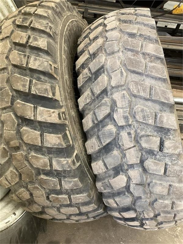 Alliance 16.9 R30 IND 440/80R30 MULTIUSE 550 - Band voor Gemeentelijke machine/ Speciaal: afbeelding 1 Alliance 16.9 R30 IND 440/80R30 MULTIUSE 550 - Band voor Gemeentelijke machine/ Speciaal: afbeelding 1