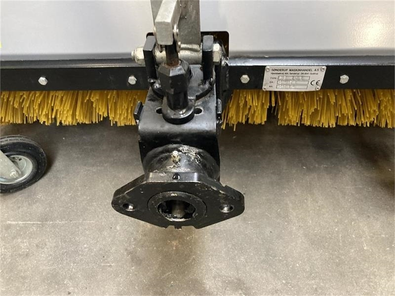 BCS 100 cm kraftig kost ø450 - Veeg: afbeelding 4 BCS 100 cm kraftig kost ø450 - Veeg: afbeelding 4