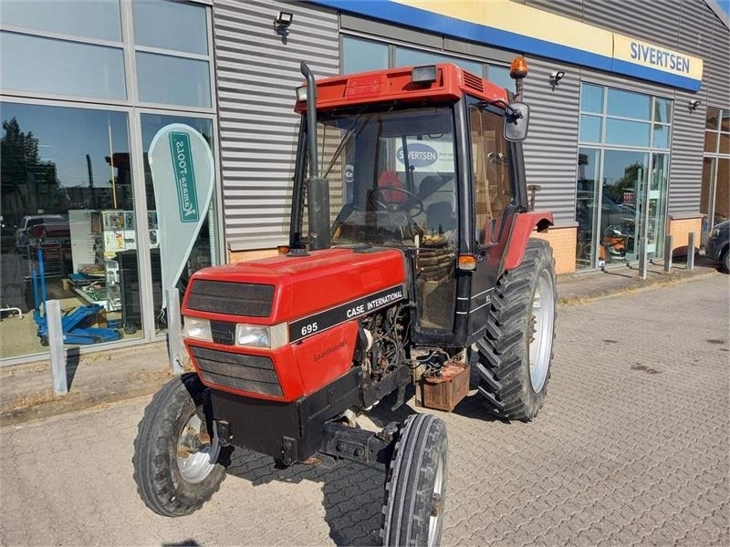 Case IH 695 XL - Tractor: afbeelding 2 Case IH 695 XL - Tractor: afbeelding 2