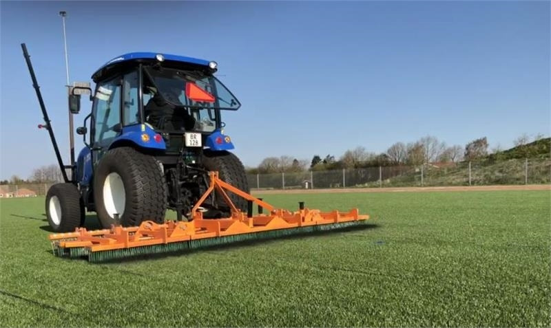 - - - Epoke Turf brush med rivefjedre - Veeg voor Landbouwmachine: afbeelding 1 - - - Epoke Turf brush med rivefjedre - Veeg voor Landbouwmachine: afbeelding 1