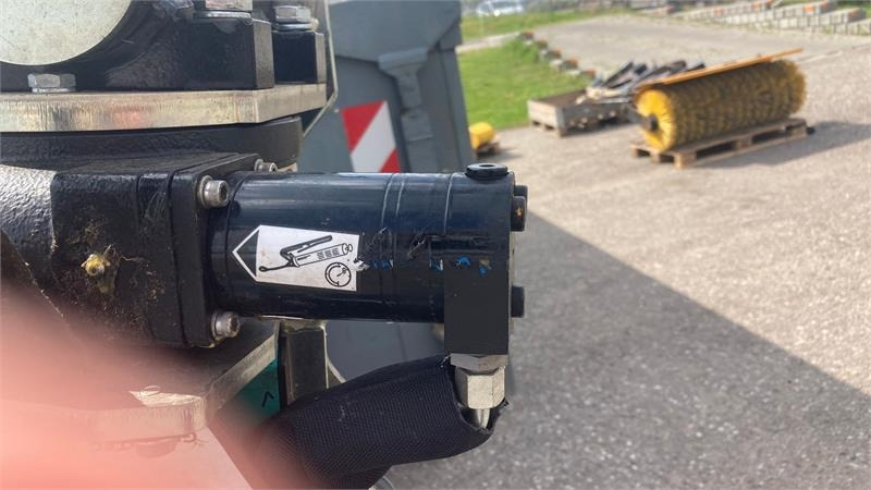 Greentec Scorpion 430-4 PLUS Hybrid bagmonteret højre  - Klepelmaaier/ Mulcher: afbeelding 4 Greentec Scorpion 430-4 PLUS Hybrid bagmonteret højre  - Klepelmaaier/ Mulcher: afbeelding 4