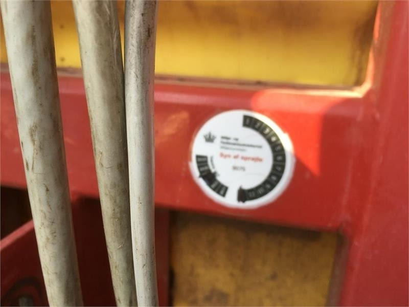 Hardi Mega 1200L 21m LPZ - Getrokken veldspuit: afbeelding 4 Hardi Mega 1200L 21m LPZ - Getrokken veldspuit: afbeelding 4