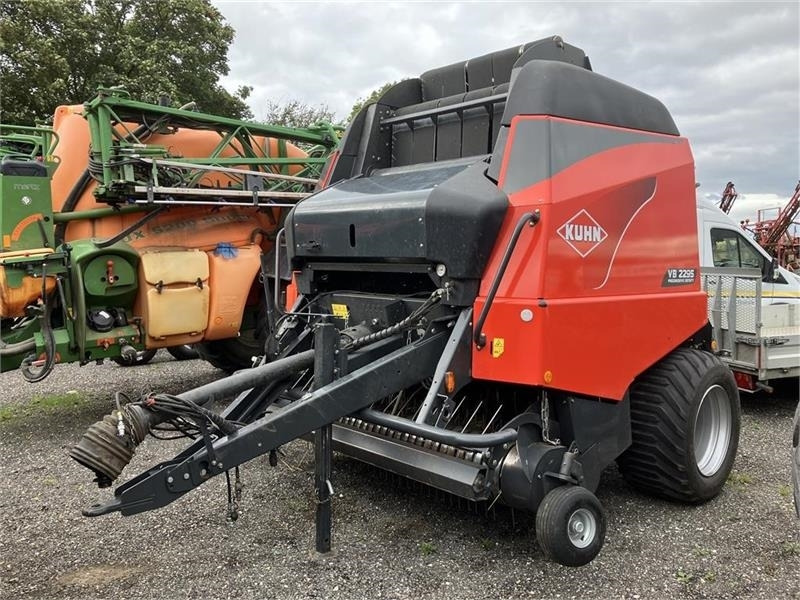 Kuhn VB 2295 - Ronde balenpers: afbeelding 2 Kuhn VB 2295 - Ronde balenpers: afbeelding 2